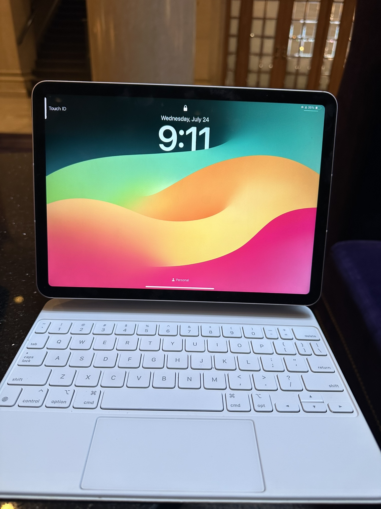 Apple iPad Air 5 wifi -cellular 256 rose gold with keyboard