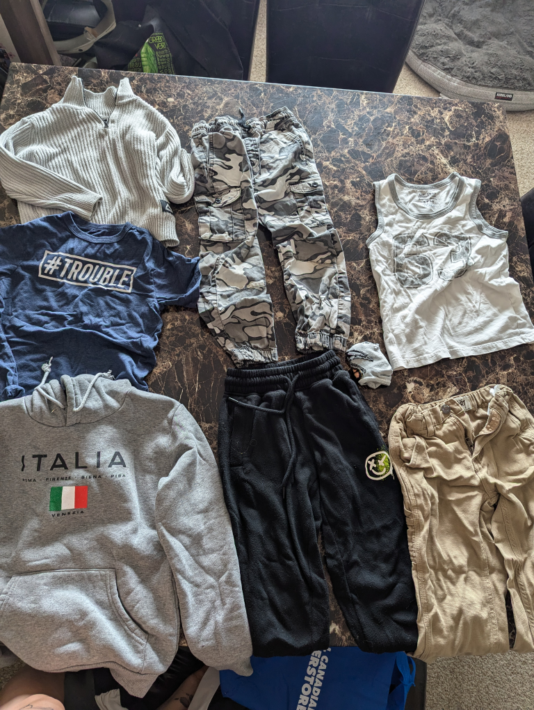 Boys clothes sizes 4-6 (mainly ) - photo 3