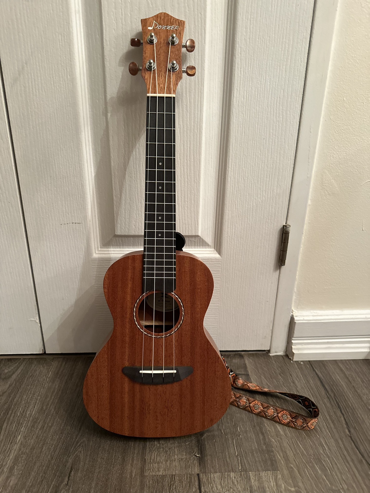 23” Mahogany Ukelele and Accessories for Beginners - photo 2