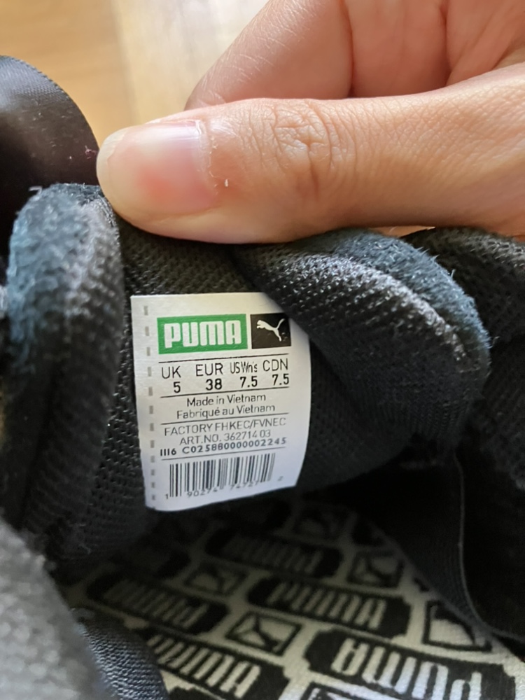 Puma Suede Heart Size 7.5 Shoes / Sneakers image indicator(6)