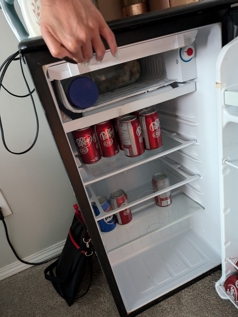 mini fridge - photo 3