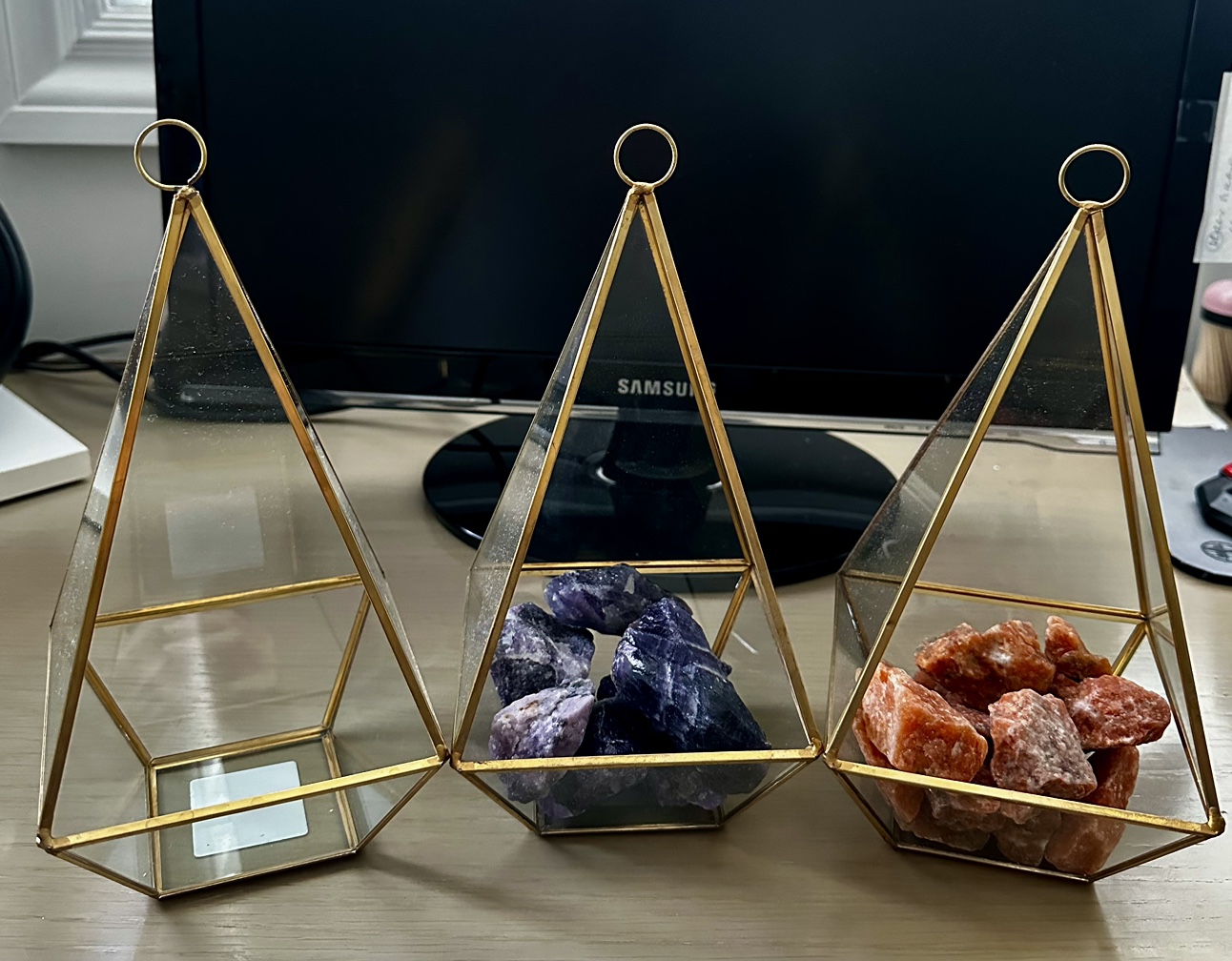 Pyramid shape glass containers for home decorations ⚽️ image indicator(2)