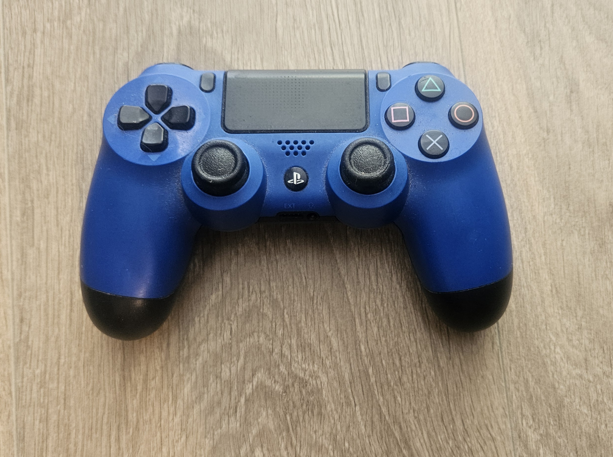 PS4 Controller Blue thumbnail