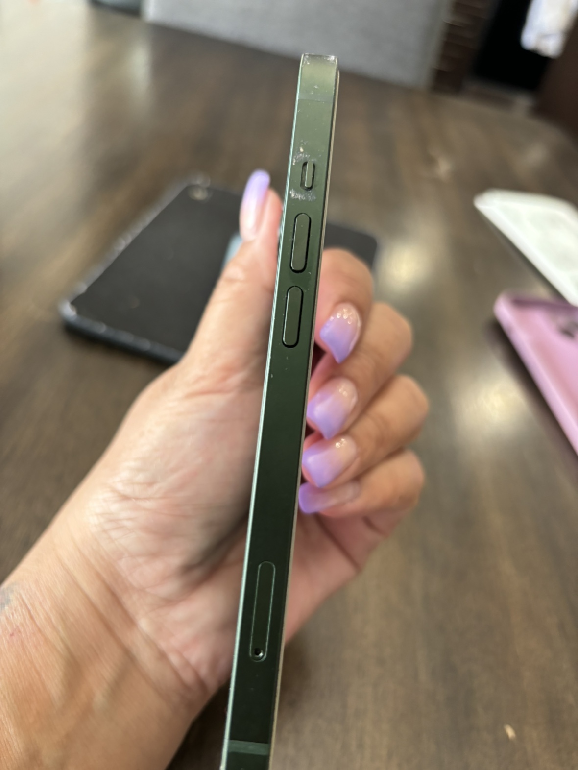 Iphone 13 256 gig $460 - photo 3
