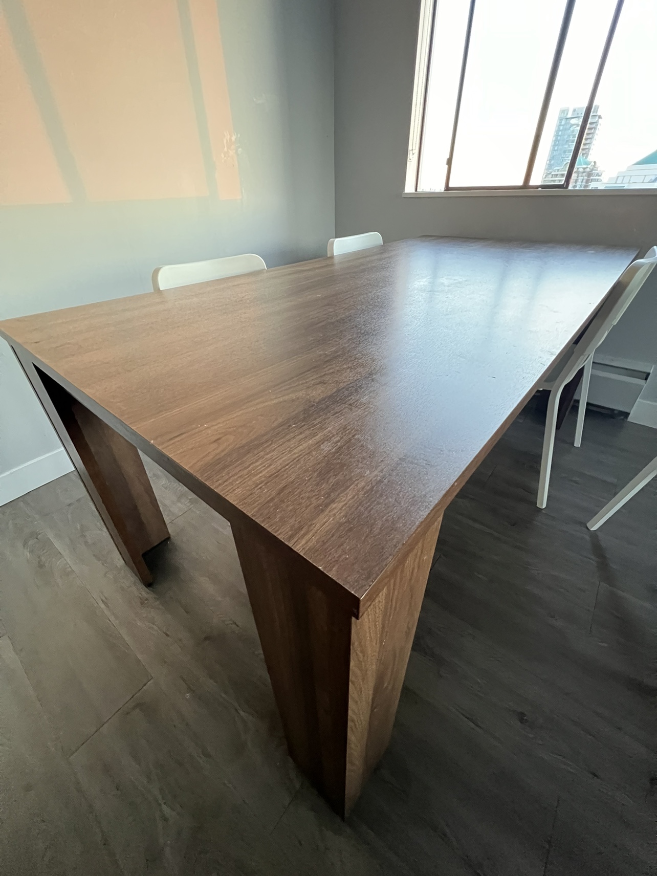 Structube dining table and 4 ikea chairs - photo 3