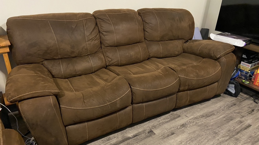Well-Loved Reclining Sofa & Loveseat