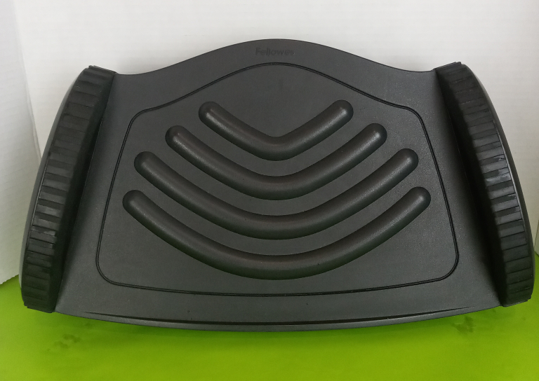 Fellowes foot rocker image indicator(3)