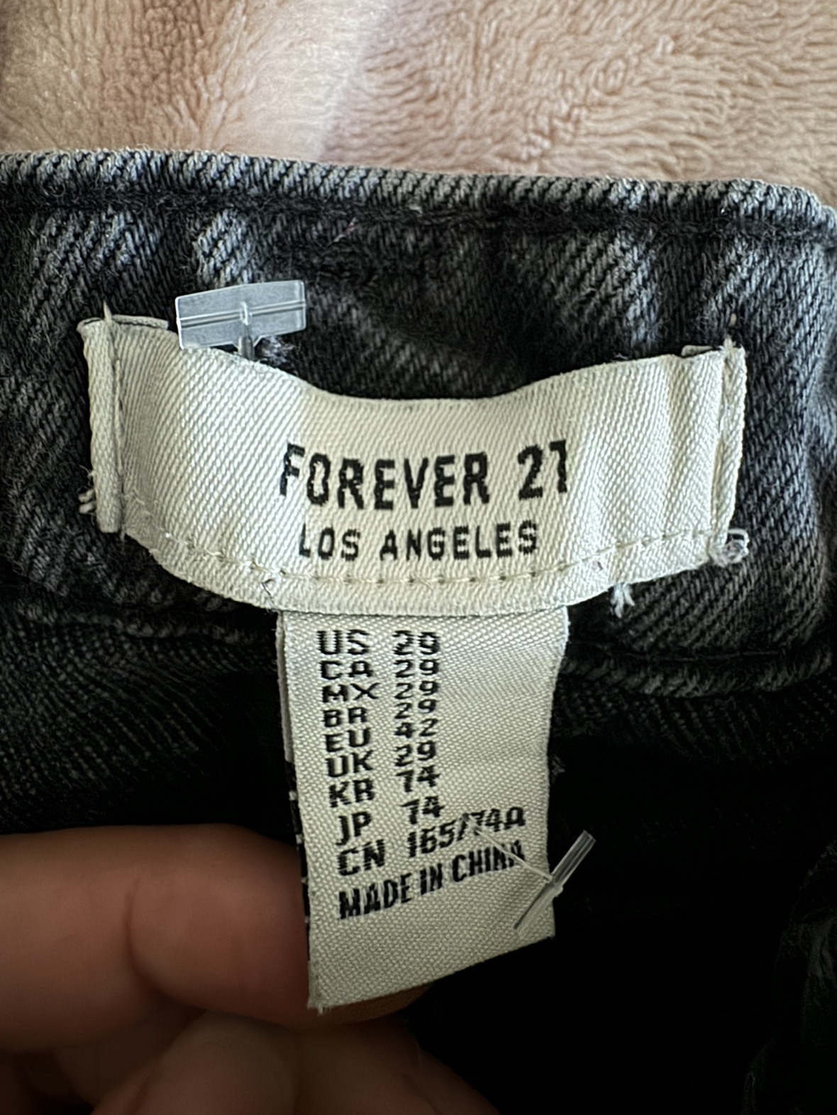 Forever 21 short image indicator(4)