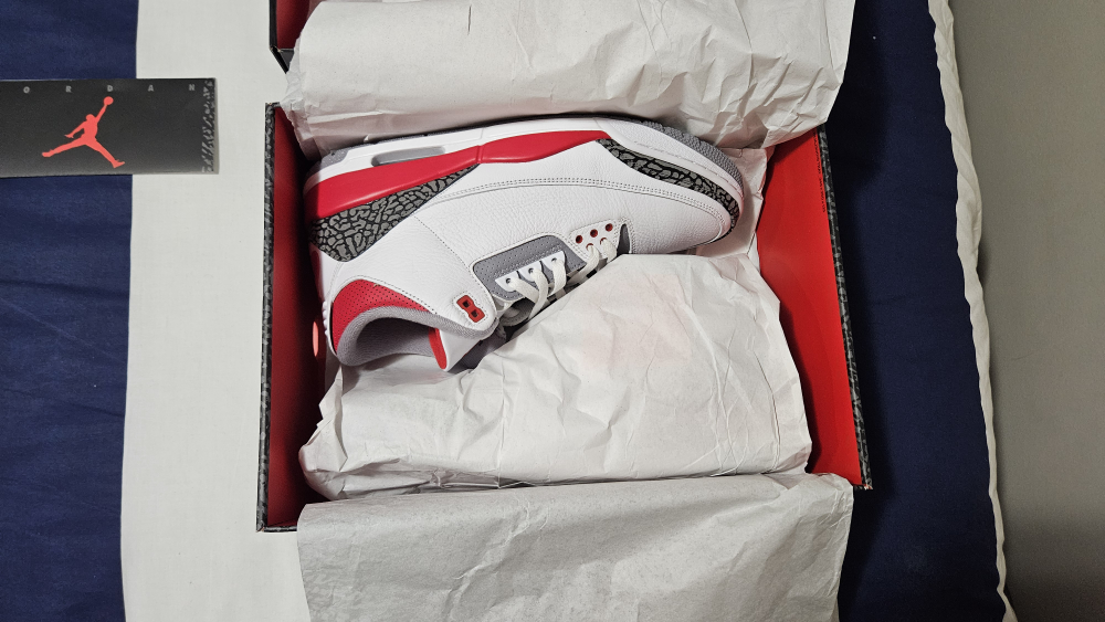 Brand New Authentic Jordan 3 Fire Red. Mens Size 12. - photo 2