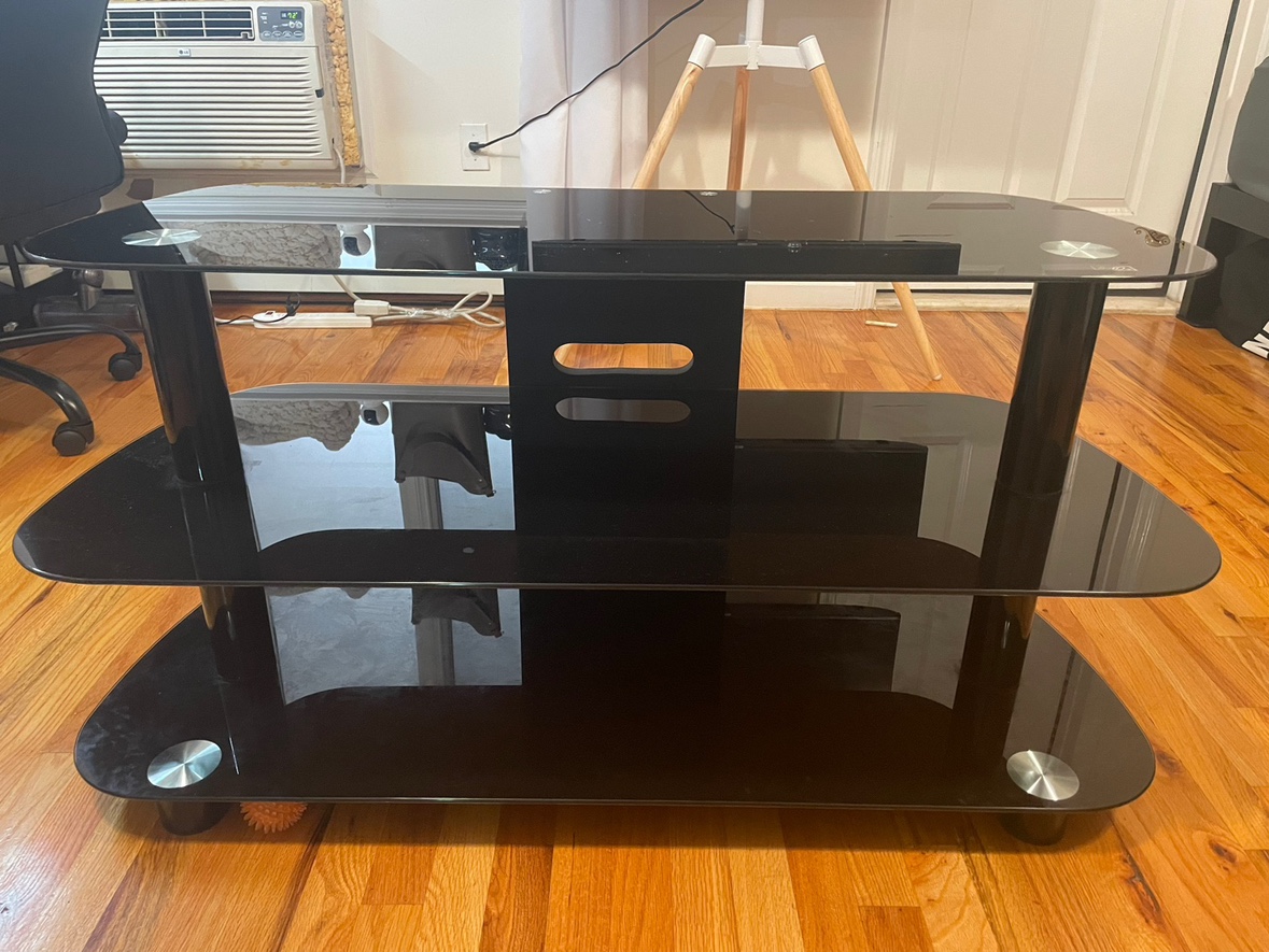 TV stand - photo 2