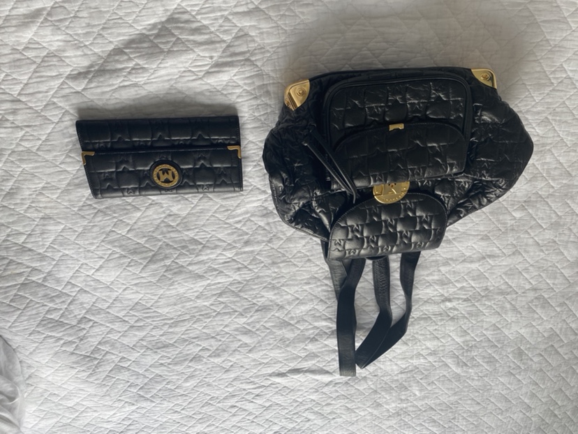 Metrocity leather wallet image indicator(4)