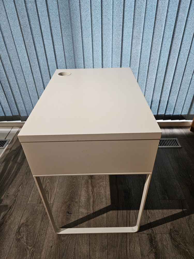 IKEA Micke Desk with drawer - photo 4