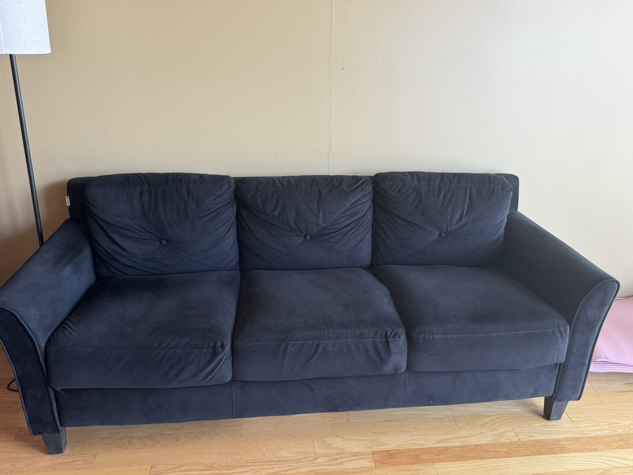 3-seater black sofa