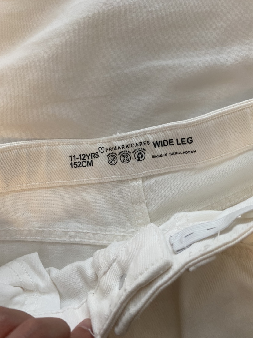 Kids jeans can fit women xs image indicator(4)