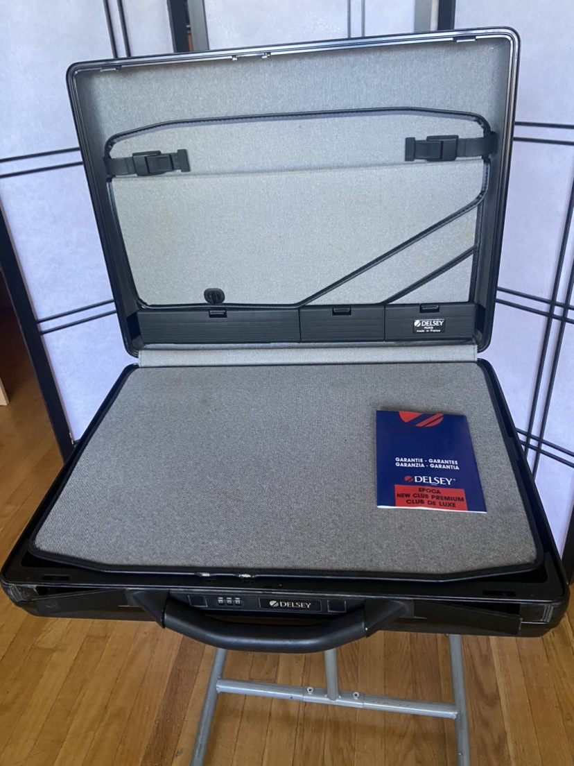 Vintage Delsey Paris briefcase hard shell - photo 3