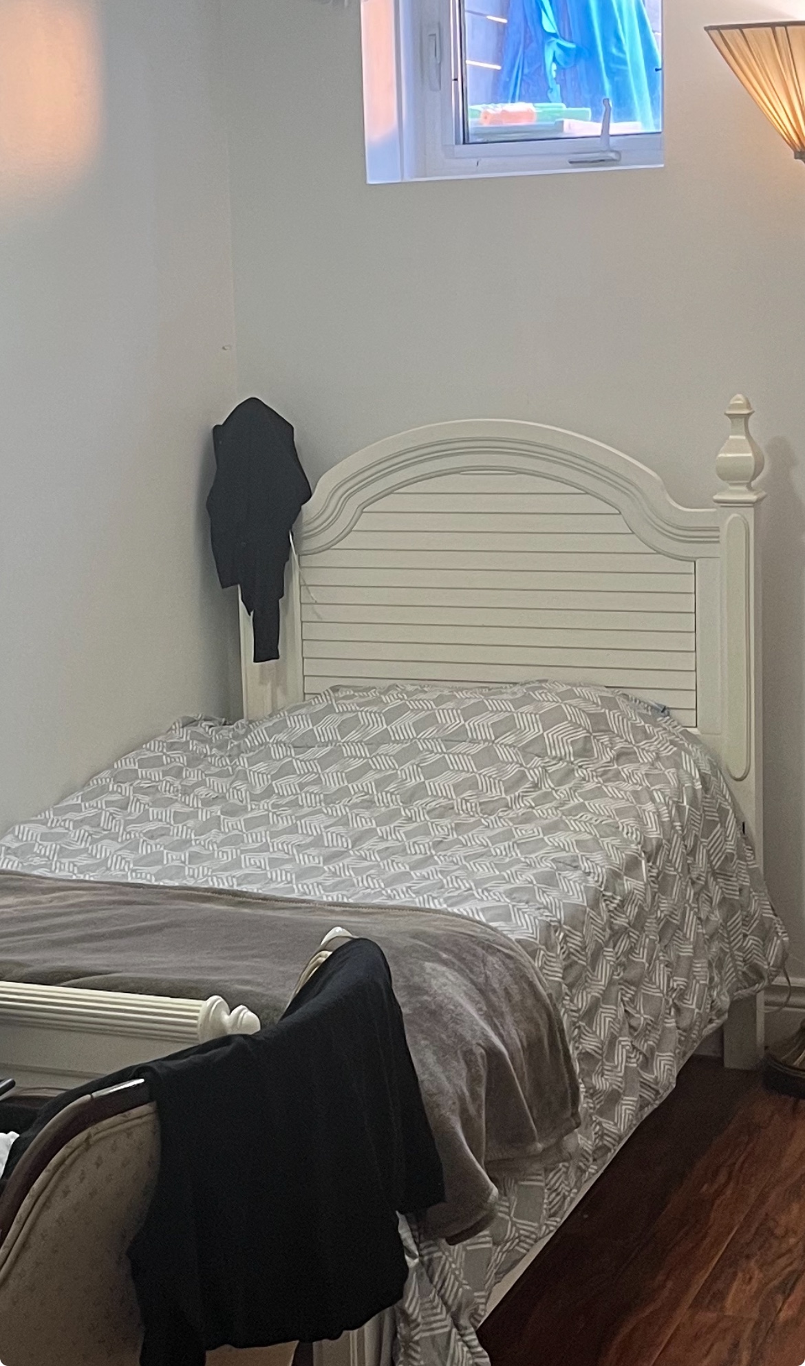 Bed frame and matress