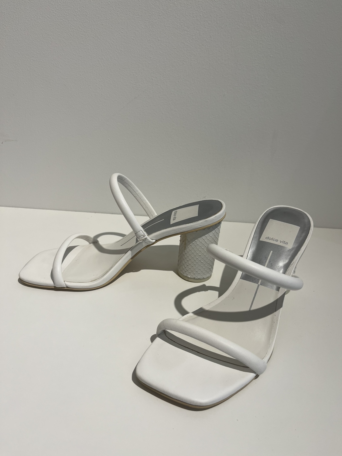 White wedding shoes #freecycle - photo 2