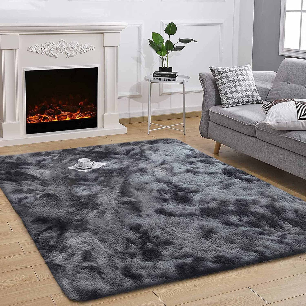 Area rug Grey Fluffy and Soft 4 feet by 6 feet washable