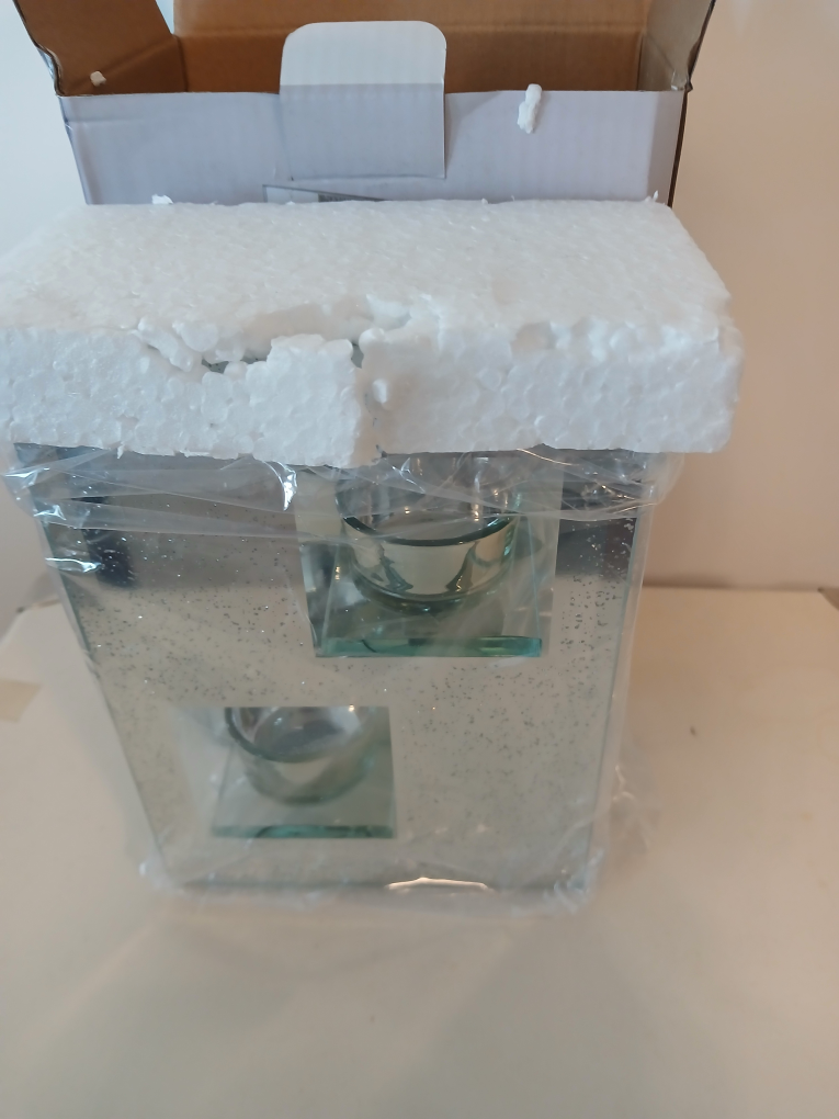 🆕️Sparkle Glass Tealight Holder. Non-negotiable. image indicator(4)