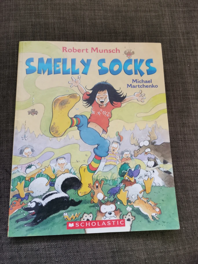 Robert Munsch children's books and more image indicator(4)