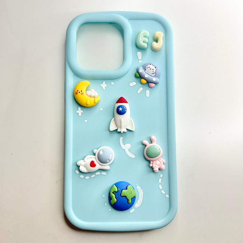 iPhone 15 and 15 PRO silicone case Decoden Personalize image indicator(2)