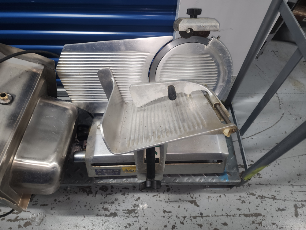Commercial Meat Slicer