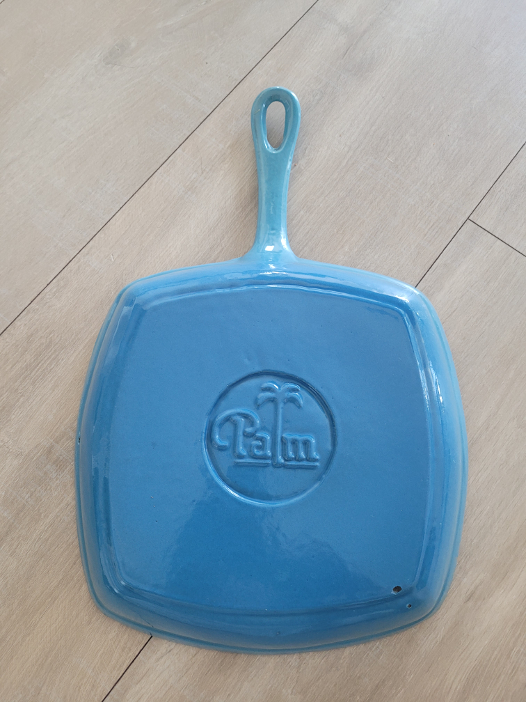 Palm cast iron  skittle grill pan image indicator(2)