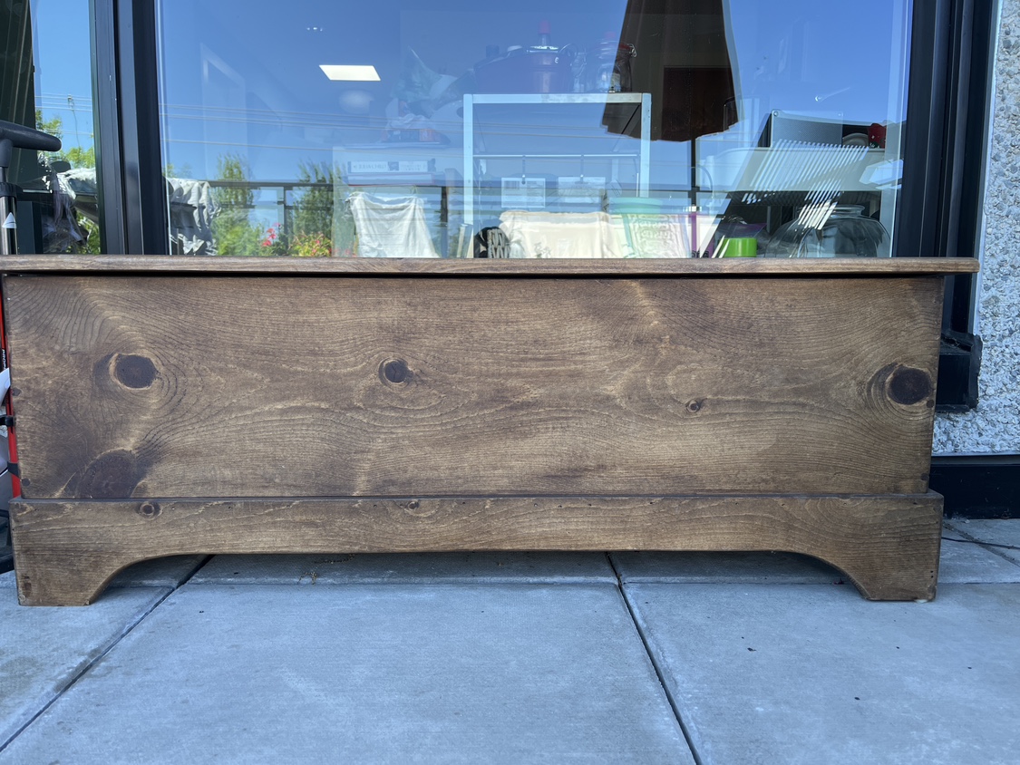 ⚽️moving out sale! Indoor/outdoor storage bench