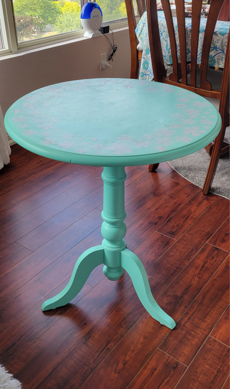 corner table