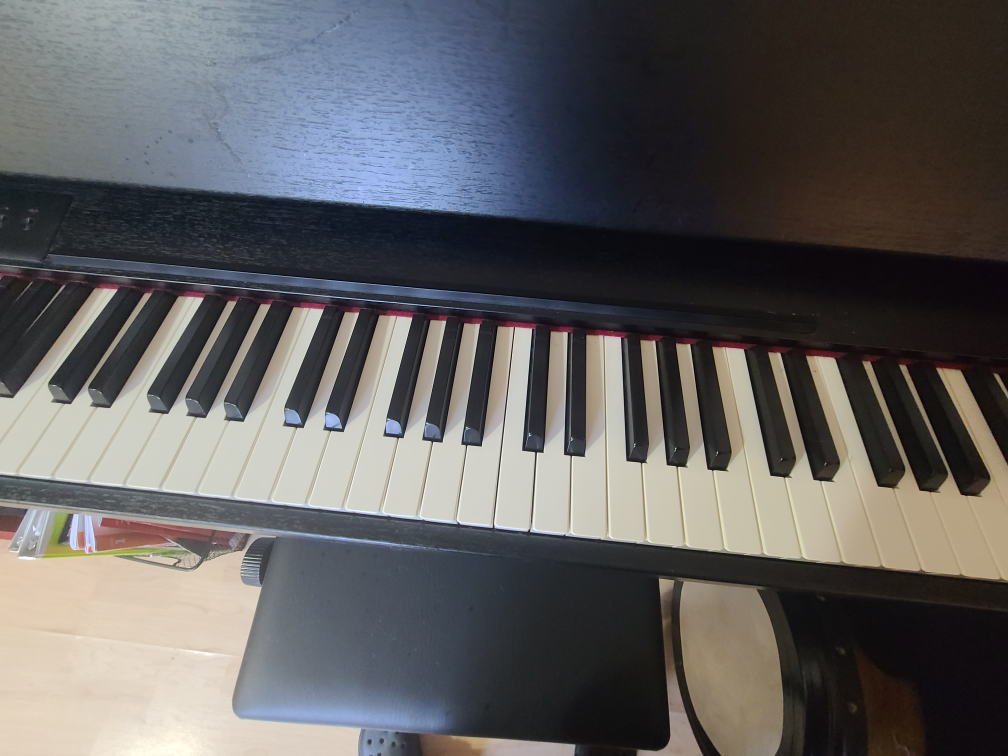 ROLAND F701 Digital Piano - photo 5