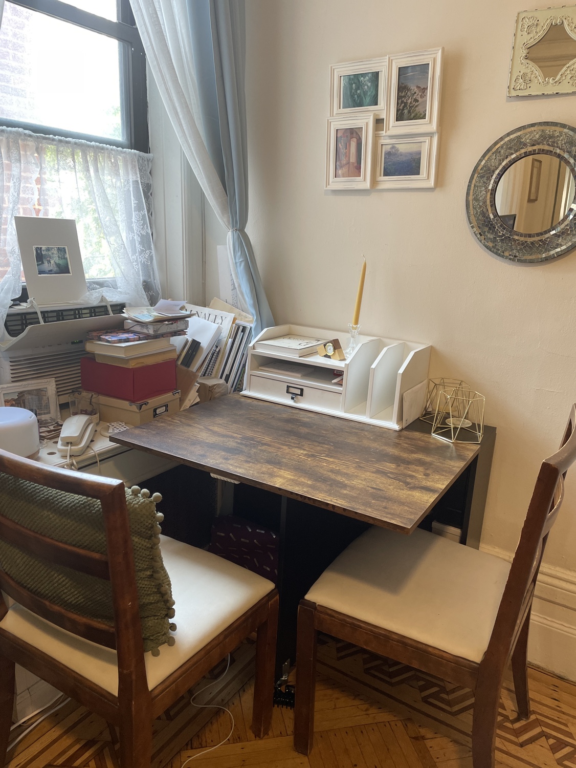 Foldable table