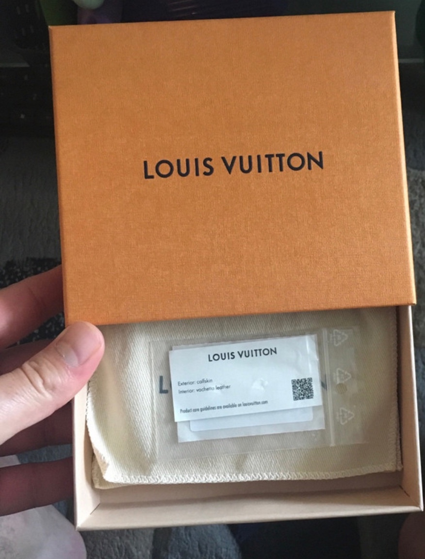 Louis Vuitton Key Pouch image indicator(2)