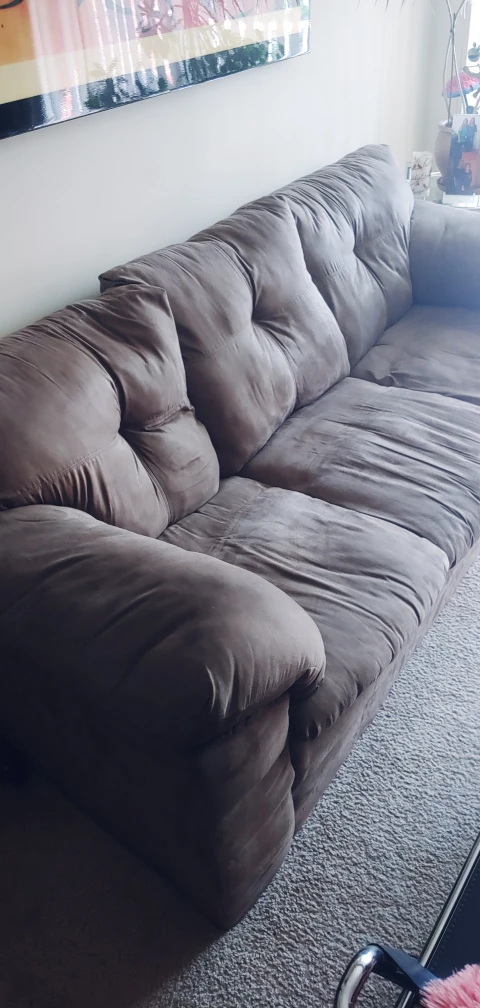 Couch - photo 2