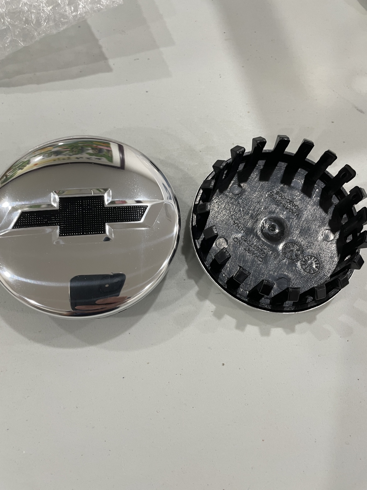 Chevrolet Wheel Center Caps Set of 4 - photo 2