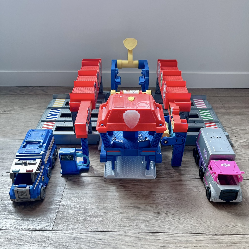 Paw patrol truck stop transforming playset + extra trucks ⚽️ thumbnail
