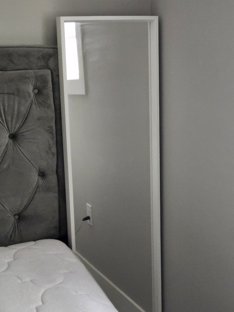 queen bed + furnitures - photo 4