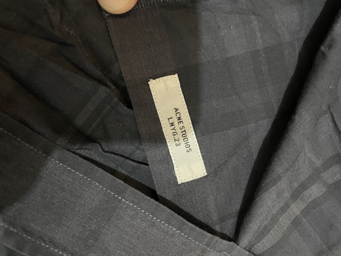 Mens ACNE dress shirt, size 48 image indicator(3)
