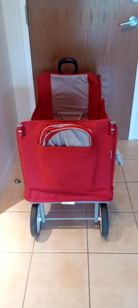 Red Radio Flyer Wagon image indicator(7)