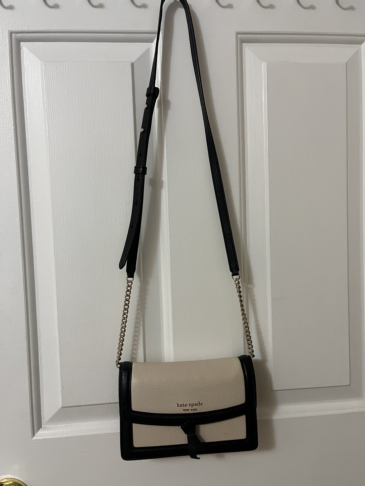 Kate Spade black and beige Crossbody Bag Purse thumbnail