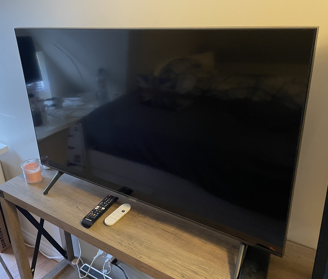 Samsung 43” TV