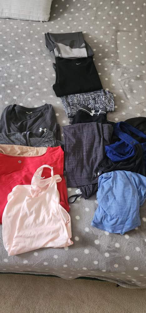 bundle of athetic clothes image indicator(5)