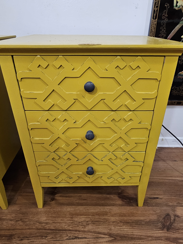 2 Side Tables