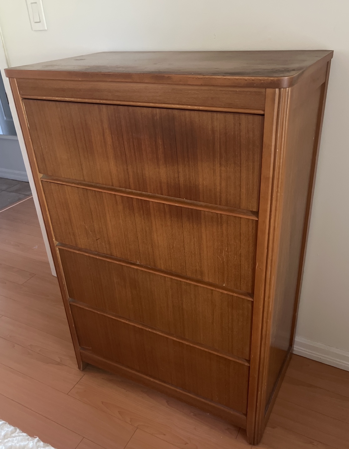 Wood dresser