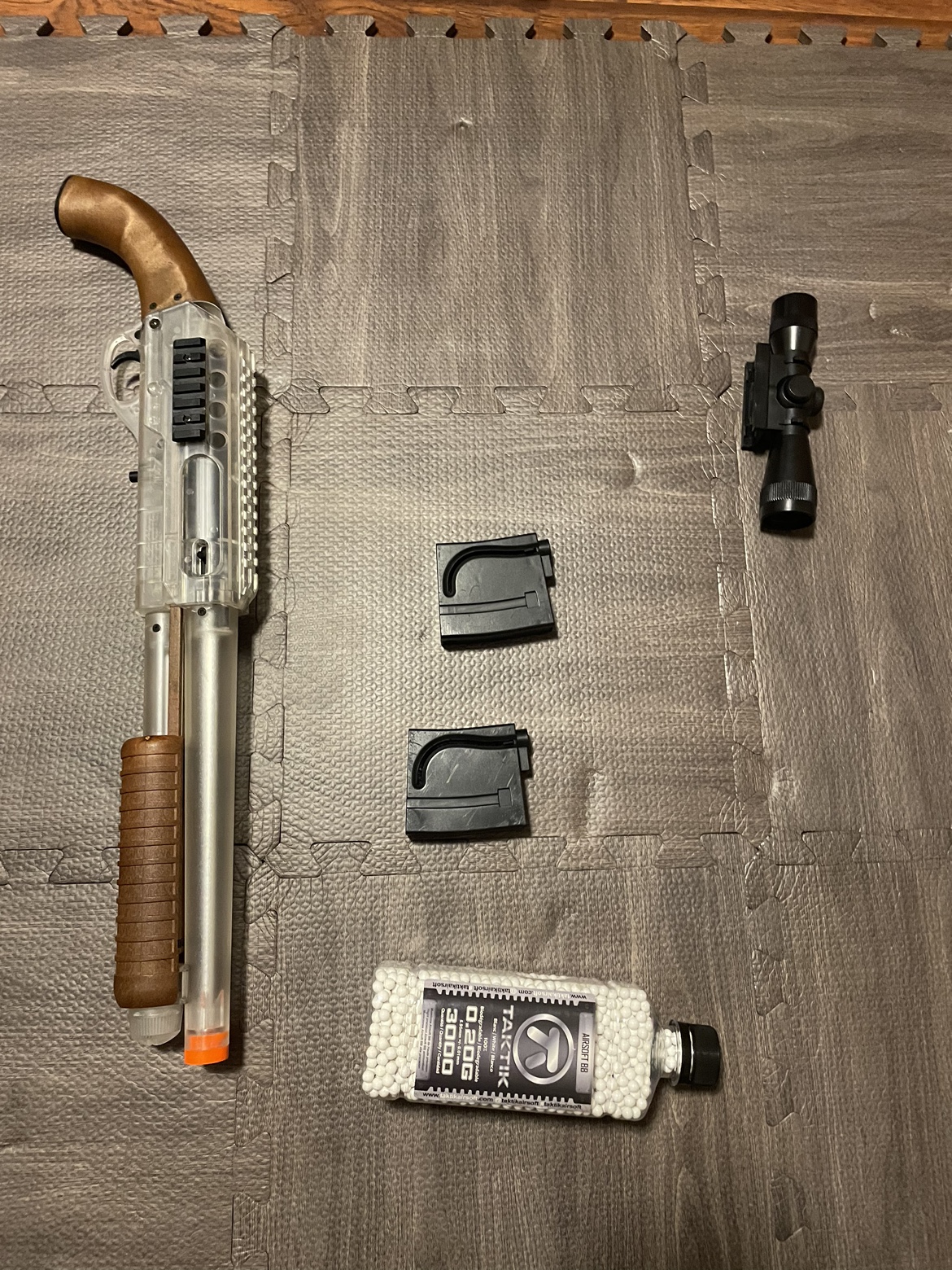 Single shot pump action BB Gun
