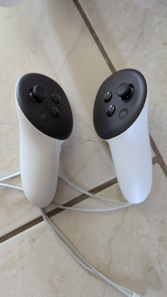 Meta Quest 3 VR Headset 128G image indicator(3)