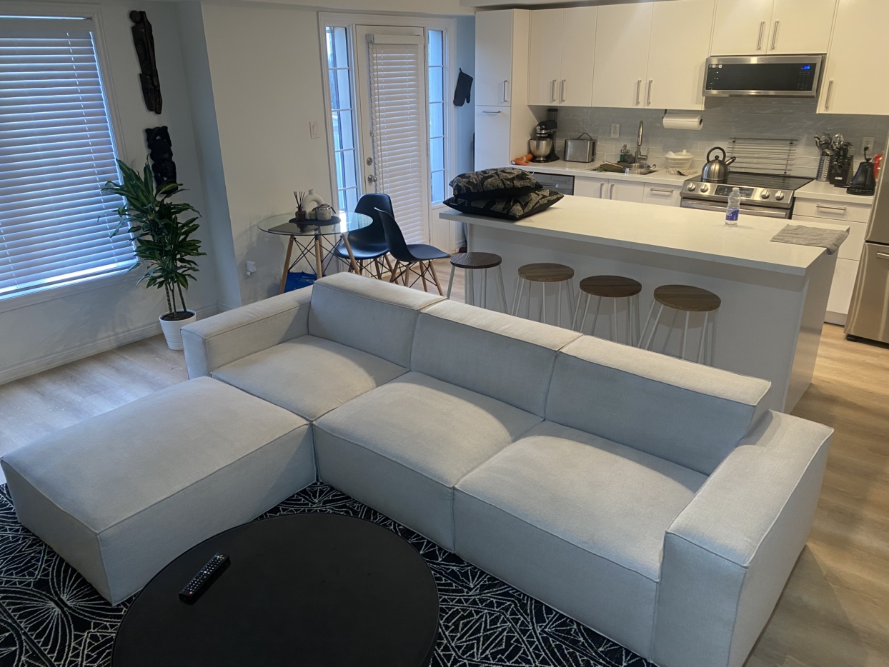 4-piece modular sectional Couch