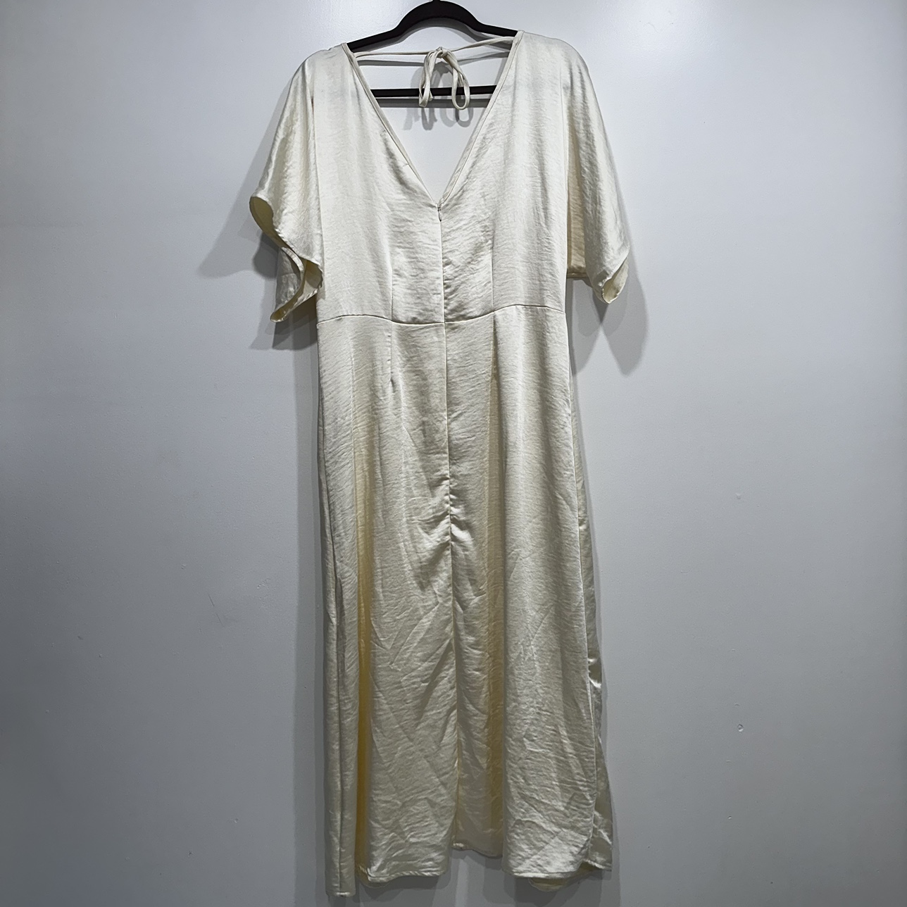 Oak+Fort Satin Butterfly Sleeve Midi Dress image indicator(2)