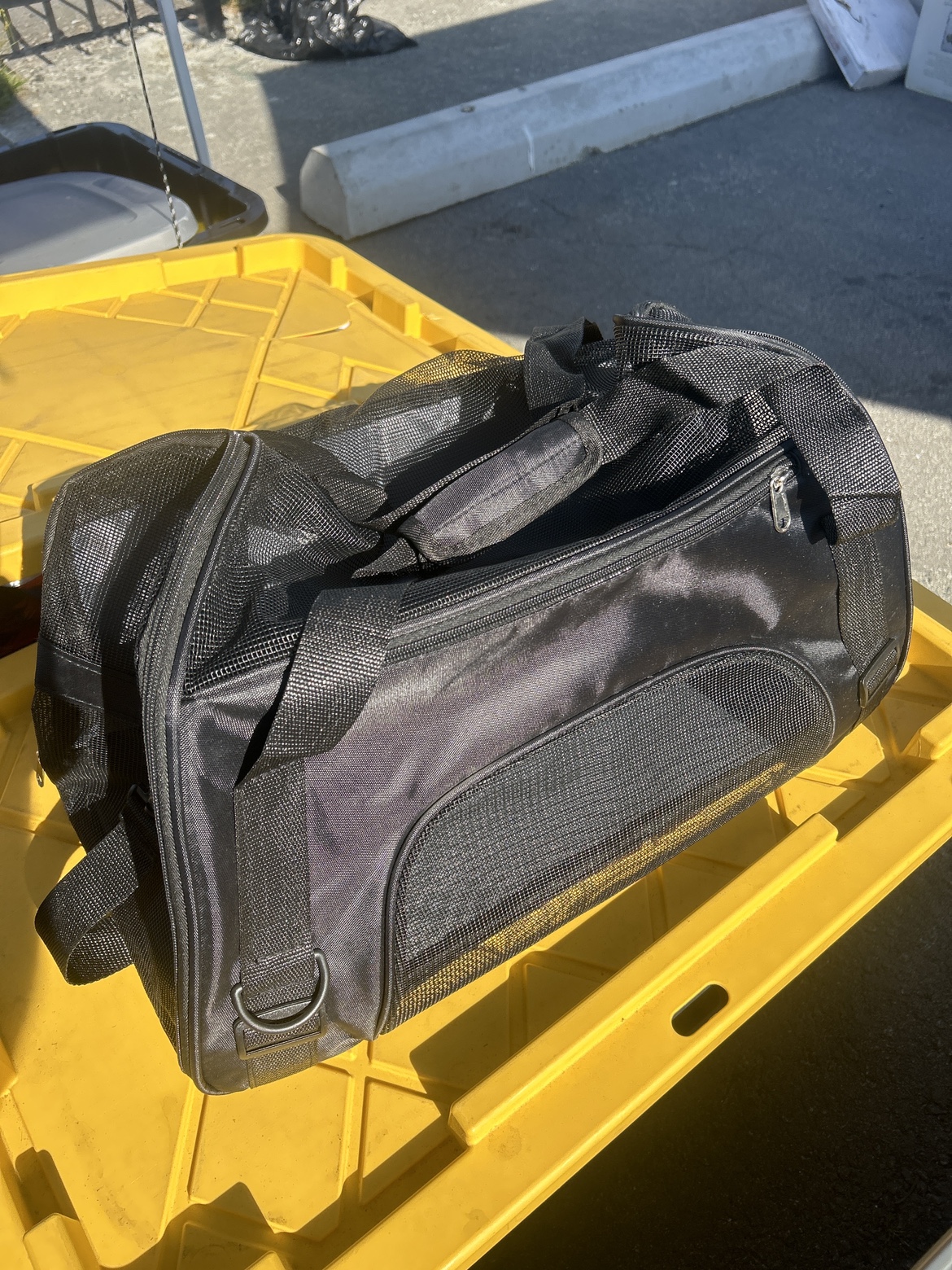 Small pet carrier thumbnail