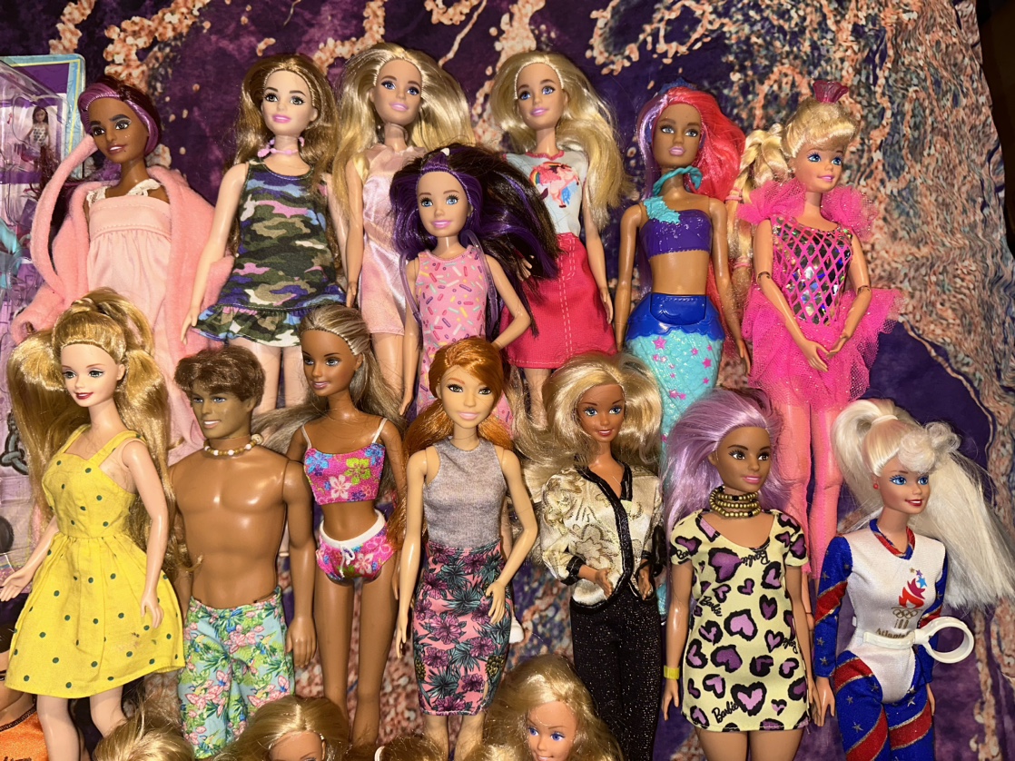 Massive Barbie Dolls Selling as Bundle - photo 3