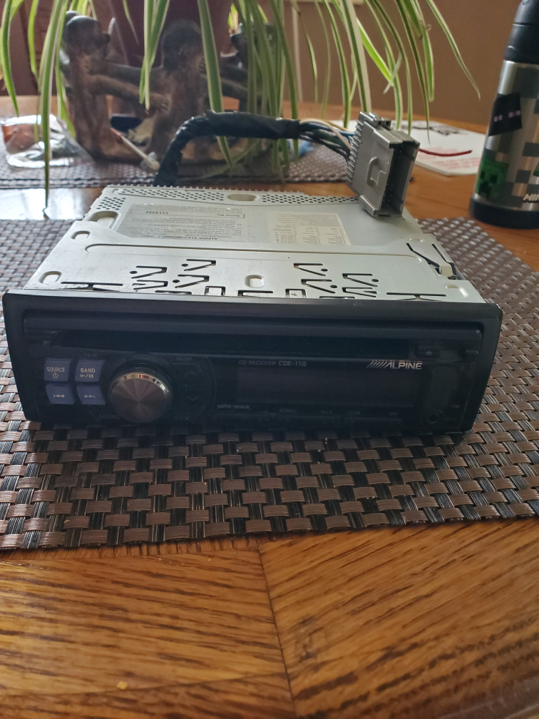 Alpine Car CD Stereo